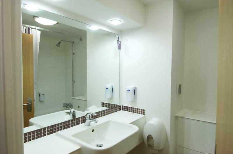 Premier Inn Premier Inn Wirral Greasby Εξωτερικό φωτογραφία